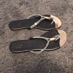 Flat thong sandals